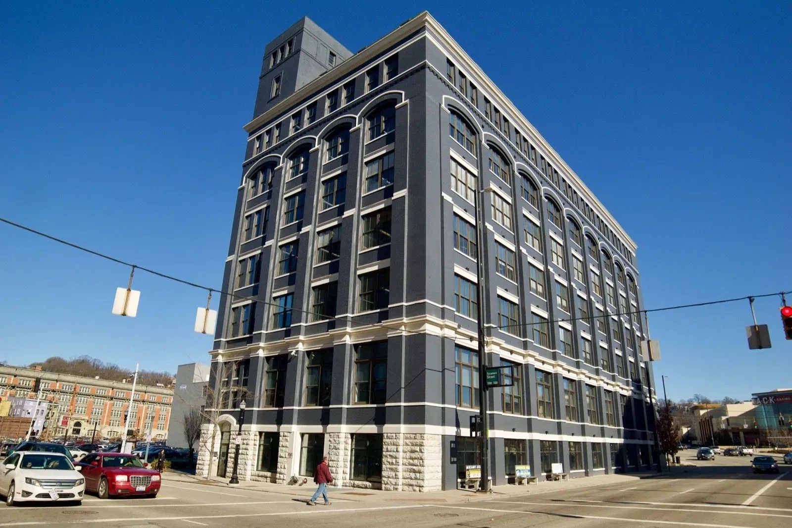 1100 Sycamore Street - Sun Building