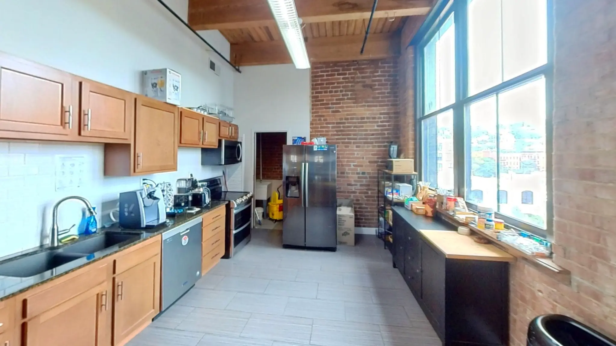 Kitchen/Break Area